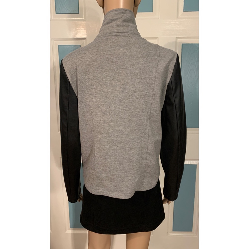 Forever21 Gray Faux Leather Sleeve Moto Jacket (M) - Picture 3 of 12